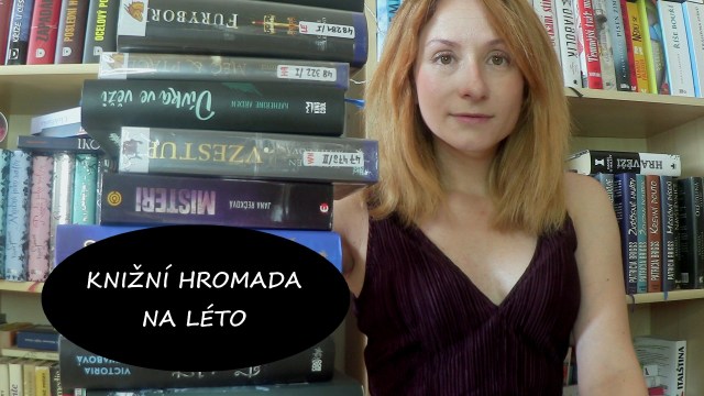knižní hromada - léto